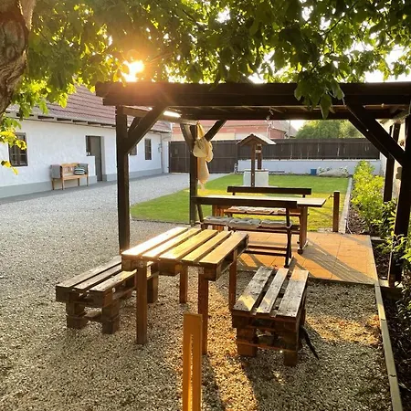 A Mi Kisházunk Szomod