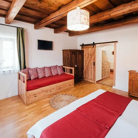 Appartement A Mi Kisházunk Szomod