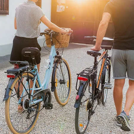 A Mi Kisházunk Szomod